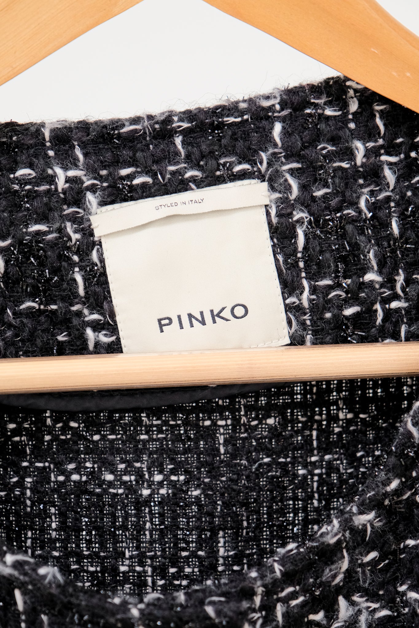 Pinko красиво палто с бляскави нишки